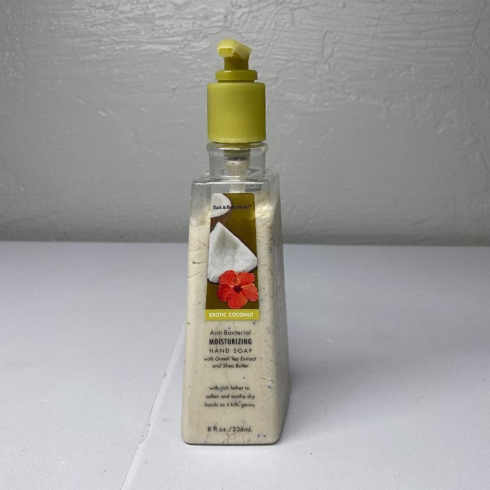 Bath & Body Works Moisturizing Hand Soap Exotic Coconut Discontinued Expired